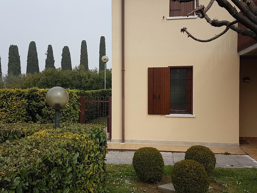 Holiday House Di Fiore Simona Villa Lazise Exterior photo